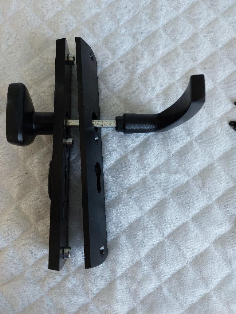 Axa Veiligheidsbeslag met knop 55 mm zwart, Ophalen of Verzenden, Gebruikt, Overige materialen, Klink of Kruk