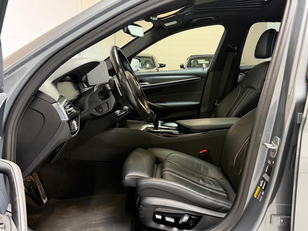 BMW 5-serie 545e xDrive High Executive - M PAKKET - 19'' - S, Gebruikt, Bedrijf, Vierwielaandrijving, Hybride Elektrisch/Benzine