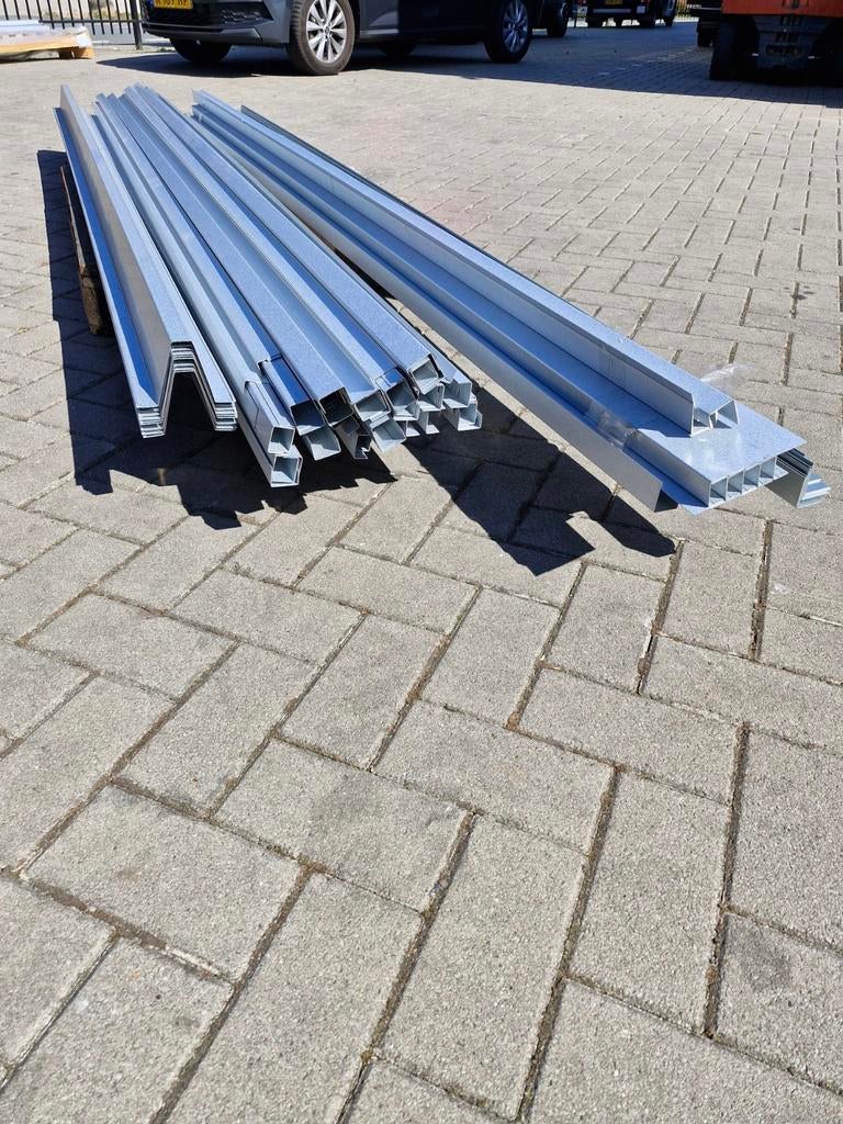 Profiel profielen metaal hoekprofiel hoekstukken ongebruikt, Doe-het-zelf en Verbouw, Metalen, Ophalen