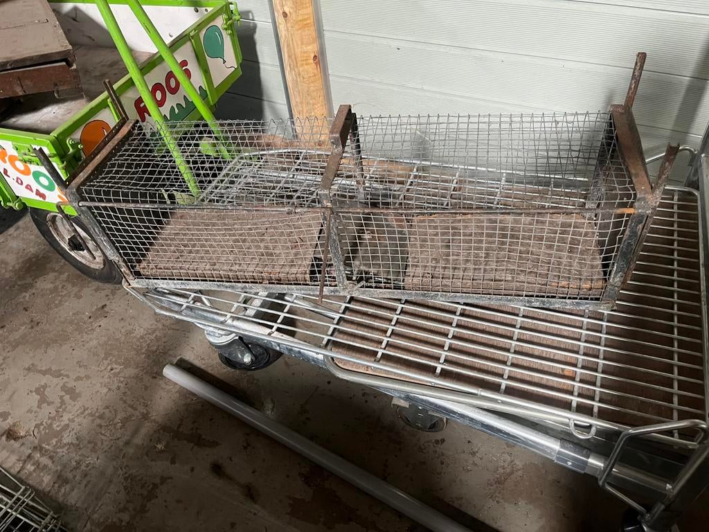 Ratten kooi, Ophalen, Zo goed als nieuw