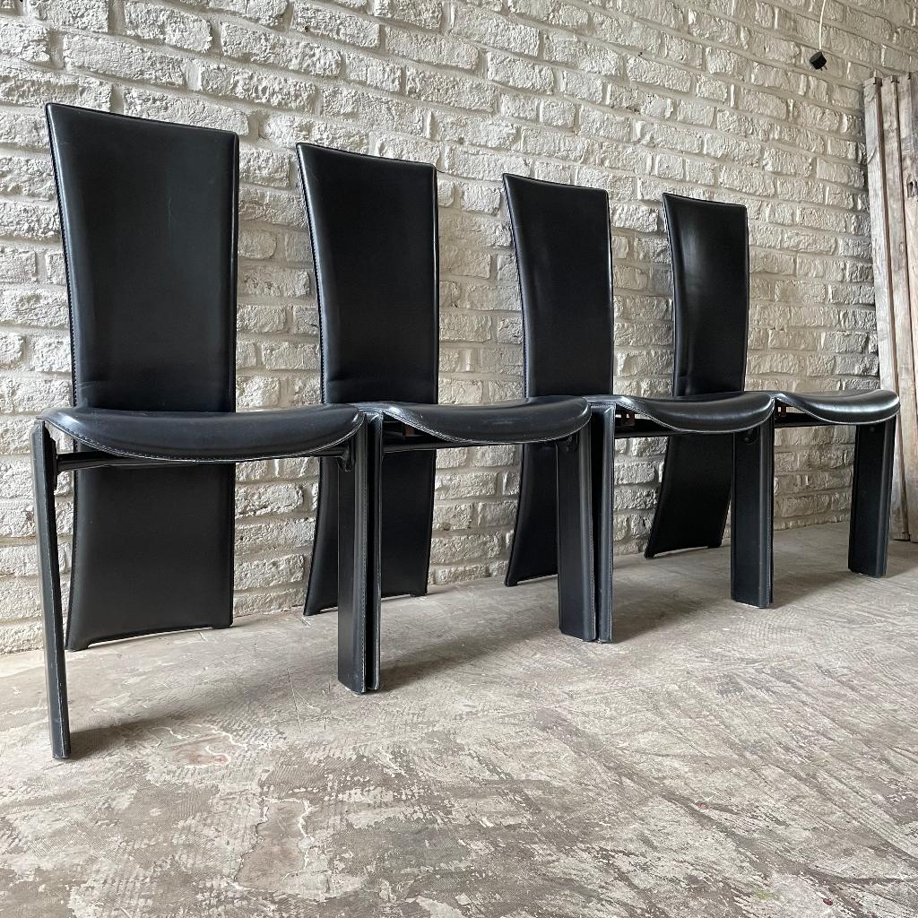 4X vintage design stoel Italie jaren 80, Ophalen, Vintage design, Zwart, Zo goed als nieuw
