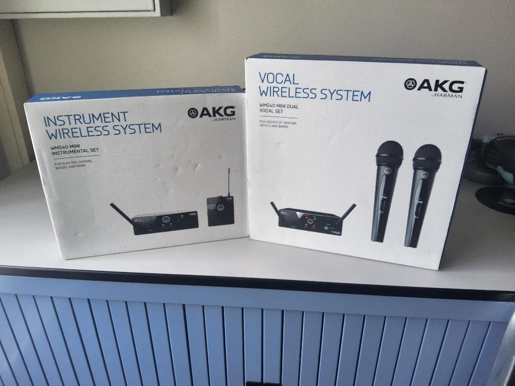 AKG WMS 40 Mini2 Dual Vocal ISM2 - Instrumental ISM1 draadlo, Ophalen of Verzenden, Zo goed als nieuw, Draadloos