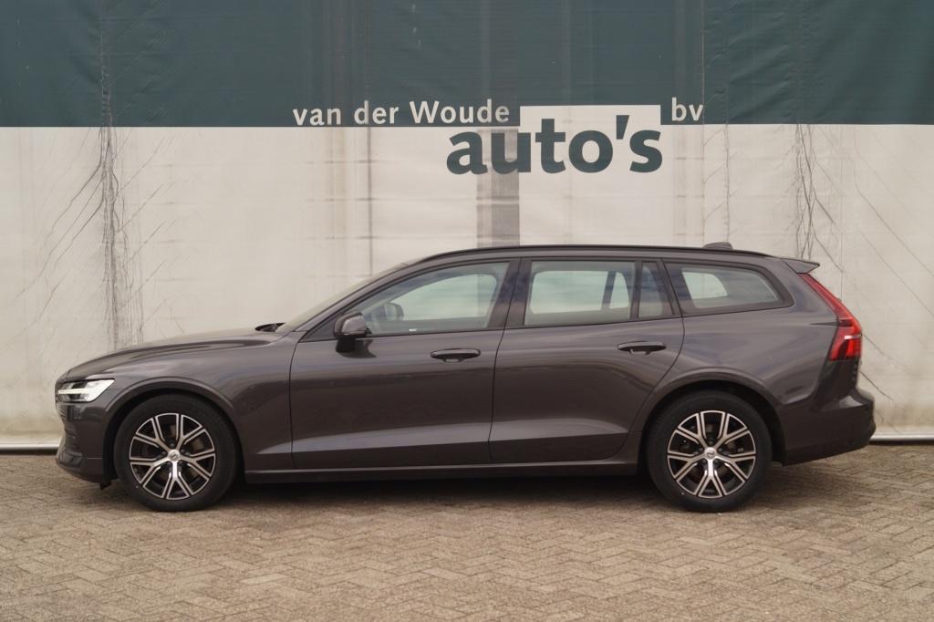 Volvo V60 2.0 B3 163pk Automaat Essential -LEER-LED-ECC-, Auto's, Automaat, Euro 6, 4 cilinders, 1969 cc