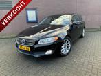 VOLVO V70 D2 115pk Start/Stop Kinetic, Euro 5, Stof, 4 cilinders, Zwart
