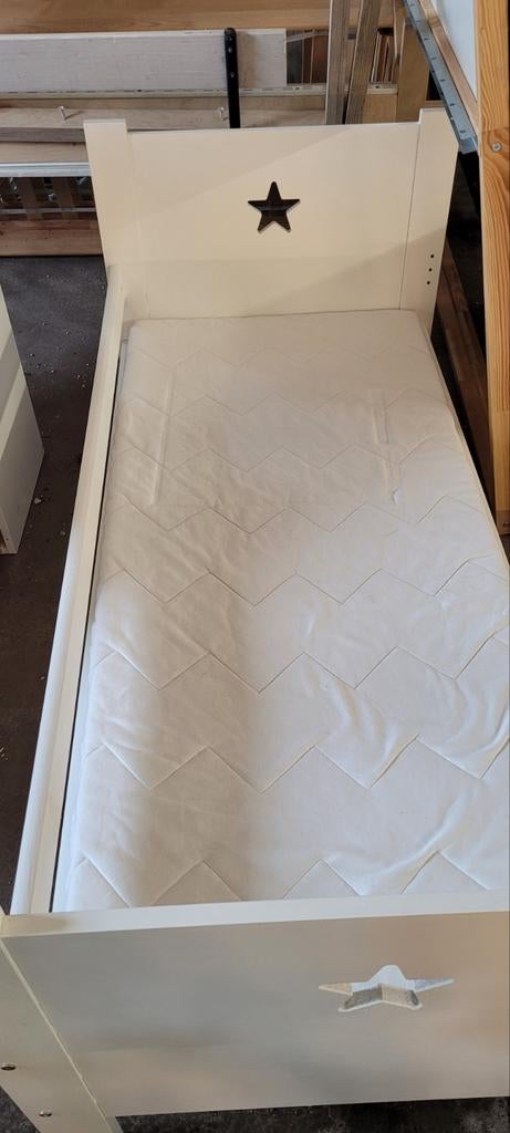 Petite Amelie peuterbed 70x160 inclusief matras, Ophalen, 70 tot 85 cm, 140 tot 160 cm, Zo goed als nieuw