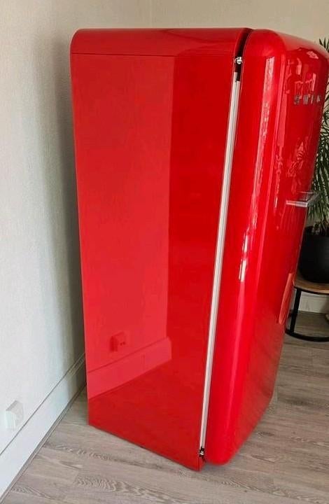 Rode smeg koelkast, Witgoed en Apparatuur, Koelkasten en IJskasten, Ophalen, Gebruikt, 200 liter of meer, 60 cm of meer