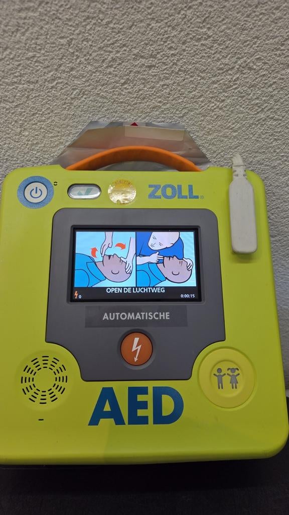 Zoll AED 3 Defibrillator   ehbo BHV defibrilator, Gebruikt, 269 Mill Road, Chelmsford, MA 01824, USA, Ophalen of Verzenden, Info@zoll.com