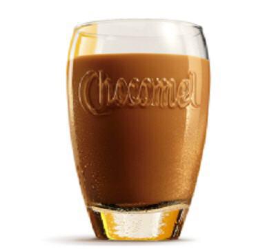 4 chocomel glazen voor de koude chocomelk., Verzamelen, Ophalen of Verzenden