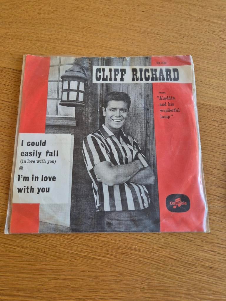 2 singeltjes: Cliff Richard and The Shadows, Cd's en Dvd's, Vinyl Singles, Ophalen of Verzenden, Gebruikt, Pop