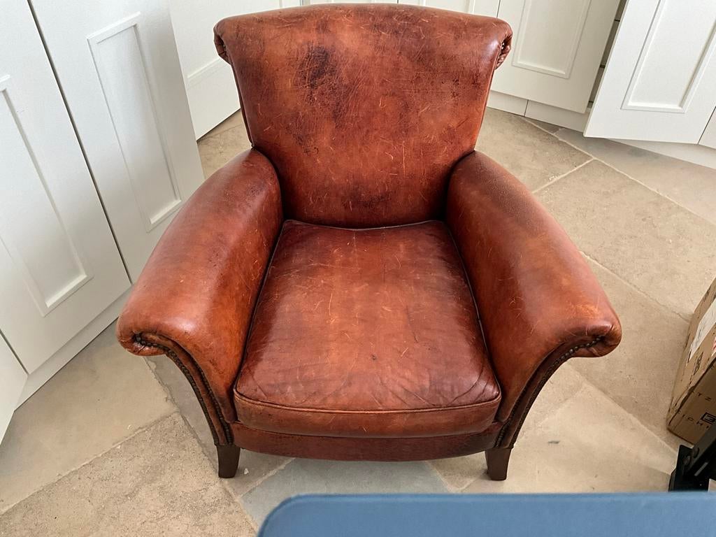 Ouderwetse doorleefde leren fauteuil, Huis en Inrichting, Ophalen, Gebruikt, Leer, 75 tot 100 cm