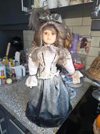 Porseleinen pop erg mooi, Ophalen of Verzenden