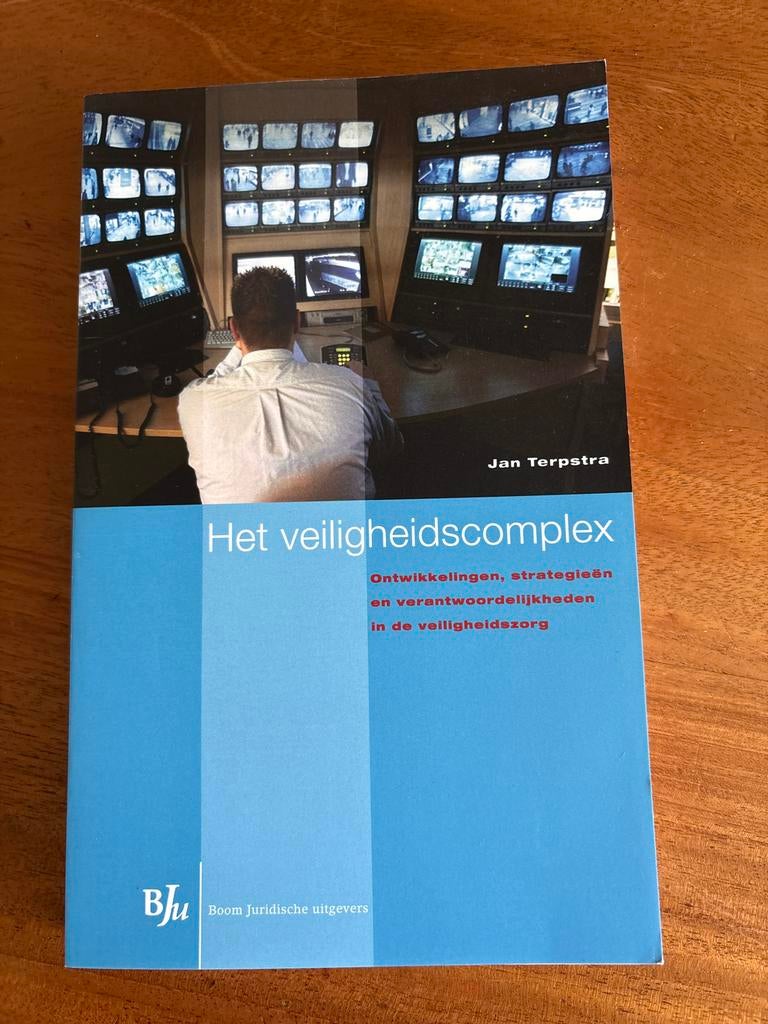 Het veiligheidscomplex - Jan Terpstra, Ophalen of Verzenden, Gamma, Zo goed als nieuw, HBO