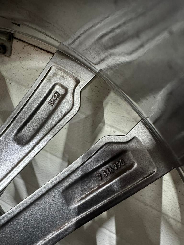 Originele 20” BMW breedset 623M F15 F16 zomerbanden, Ophalen, Gebruikt, Info@bmw.de, Banden en Velgen