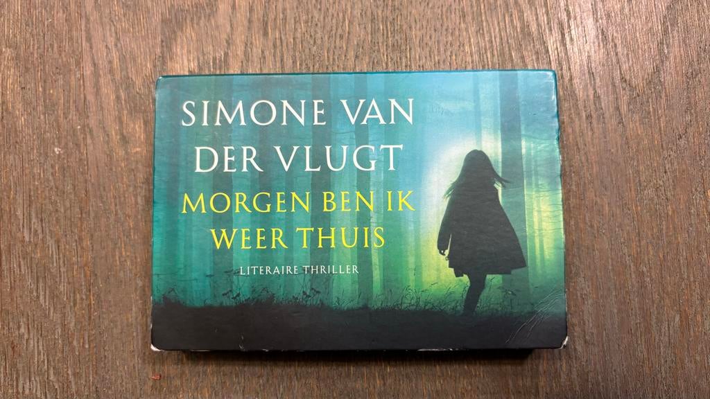 Dwarsligger: Morgen ben ik weer thuis - Simone van der Vlugt, Ophalen of Verzenden, Gelezen, Nederland