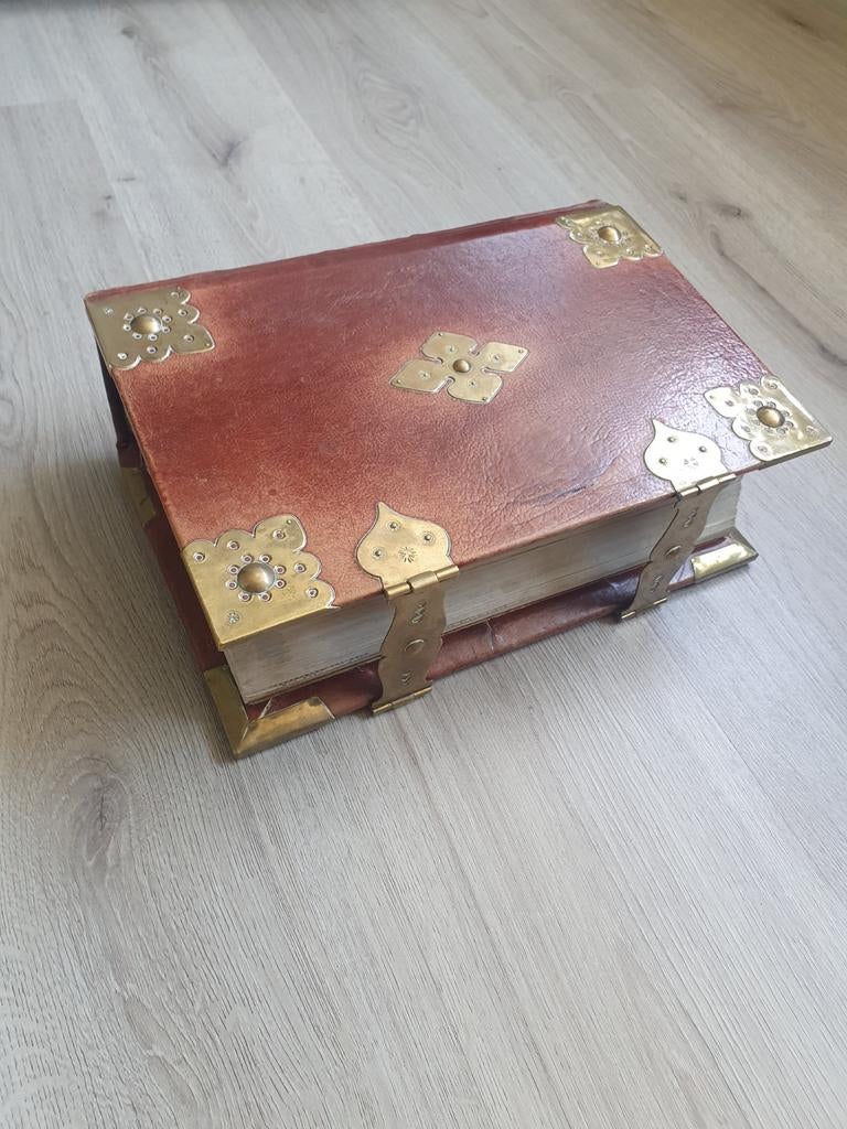 Statenbijbel uit 1729, Antiek en Kunst, Antiek | Boeken en Bijbels, Ophalen of Verzenden