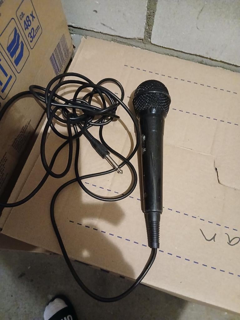 Zwarte microfoon met kabel, Ophalen of Verzenden