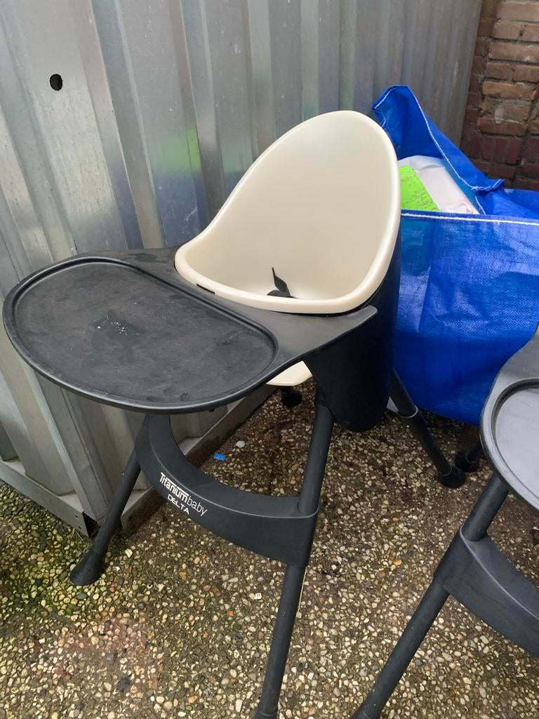 Gratis kinderstoel - Titaniumbaby Delta, Ophalen, Gebruikt, Overige typen, Afneembaar eetblad