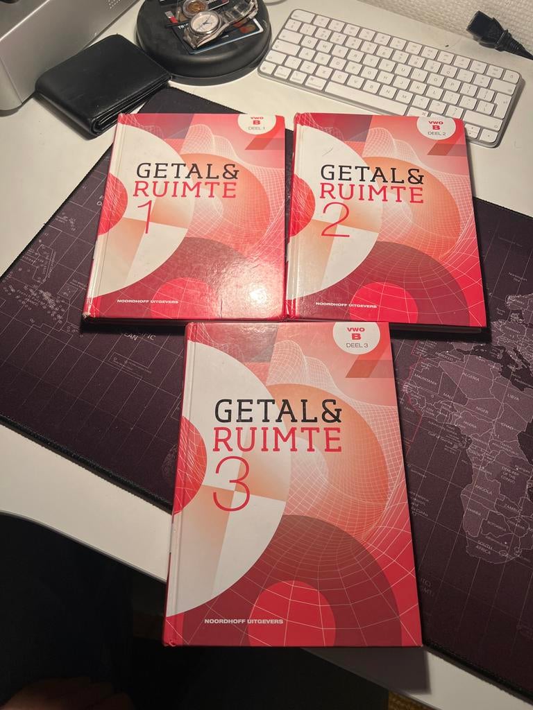 Getal en Ruimte Wiskunde B VWO Boeken (Deel 1, 2, 3), Boeken, Studieboeken en Cursussen, Ophalen of Verzenden, Beta, Gelezen, Overige niveaus