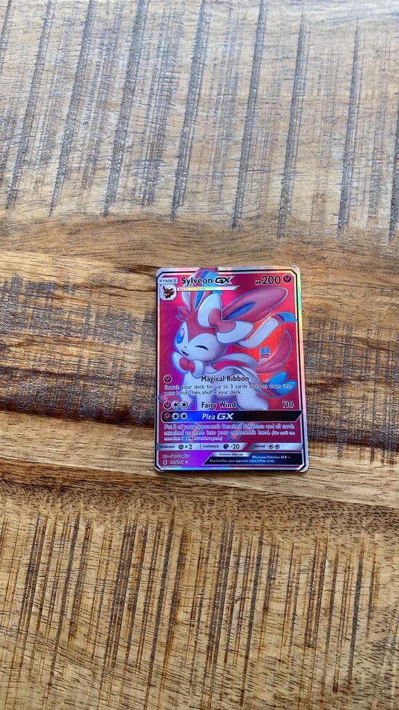 Sylveon-GX holofoil pokemonkaart, Ophalen of Verzenden, Gebruikt, Losse kaart, Foil