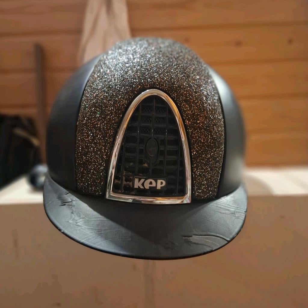 KEP italia maat m. Met glitters  en met liner. Of ruilen, Ophalen of Verzenden, Gebruikt, Cap