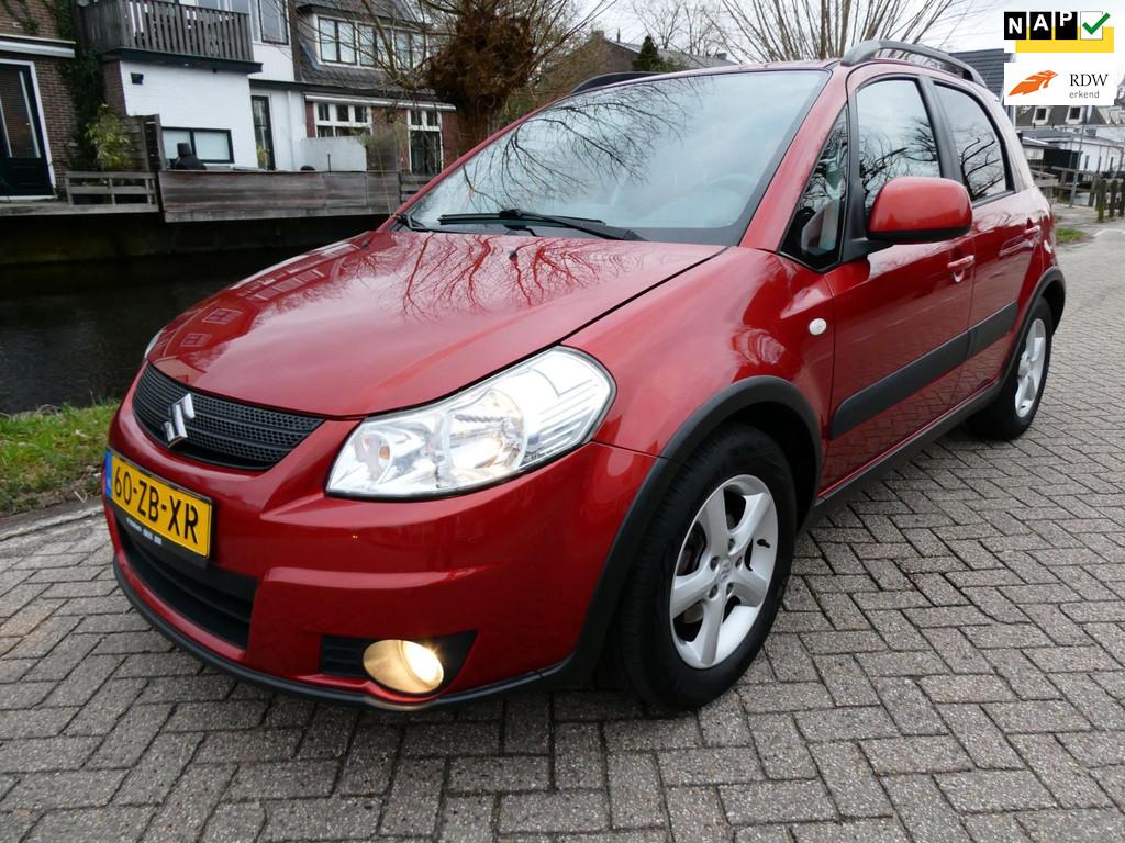 Suzuki SX4 1.6 Shogun 108pk Airco Hoge instap PDC Trekhaak 1, Auto's, Gebruikt, 49 €/maand, Origineel Nederlands, Handgeschakeld