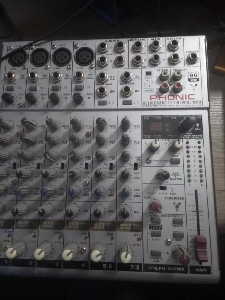 Phonic helix board 12 firewire mk 2, Ophalen of Verzenden, Gebruikt