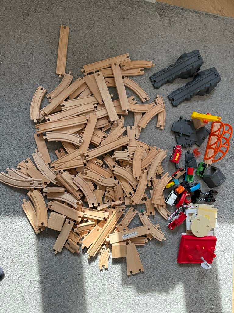 Grote set houten treinrails met accessoires, Ophalen of Verzenden, Gebruikt