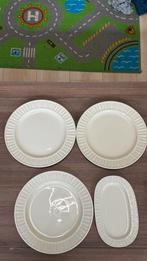 Wit servies Queen's Garden, modern en strak, Gebruikt, Keramiek, Ophalen of Verzenden, Bord(en)