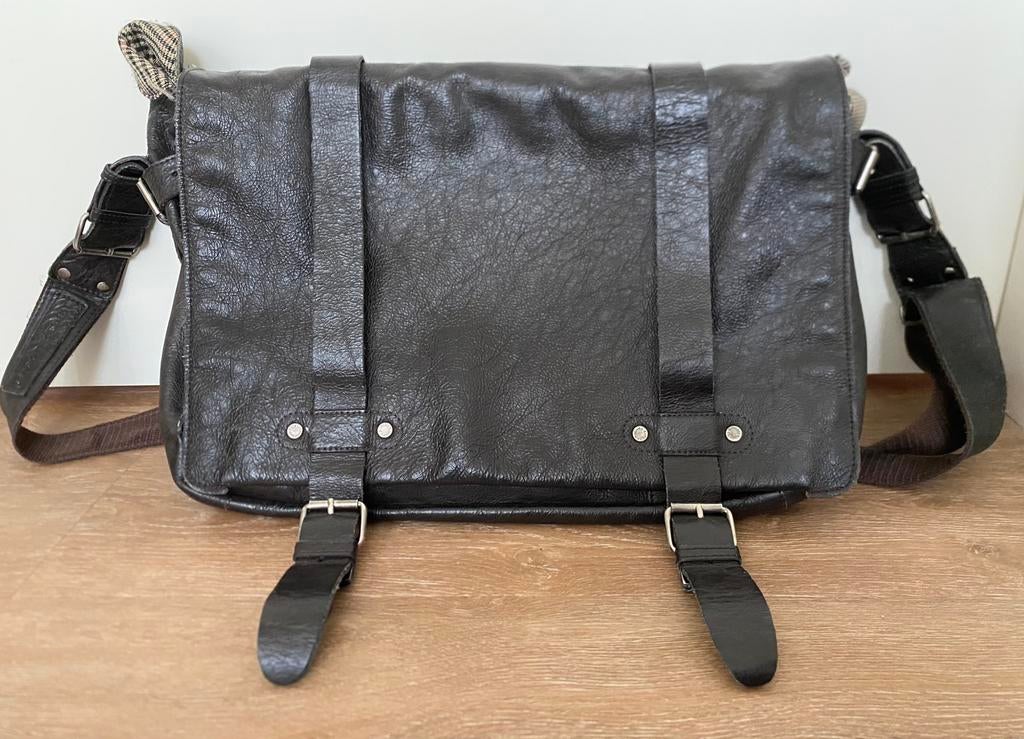 Donker bruine tas van Aunts&Uncles, Ophalen of Verzenden, Zo goed als nieuw, Bruin