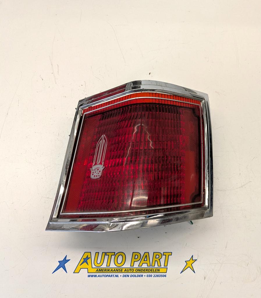 Cadillac Seville achterlicht 1976, Gebruikt, Info@gm.com, Ophalen of Verzenden, P.O. BOX 33170 Detroit, MI 48232-5170