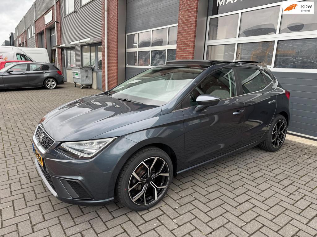 Seat IBIZA 1.0 TSI LED Pano Camera Navi Carplay Stoelvw PDC, Voorwielaandrijving, Gebruikt, Euro 6, 95 pk