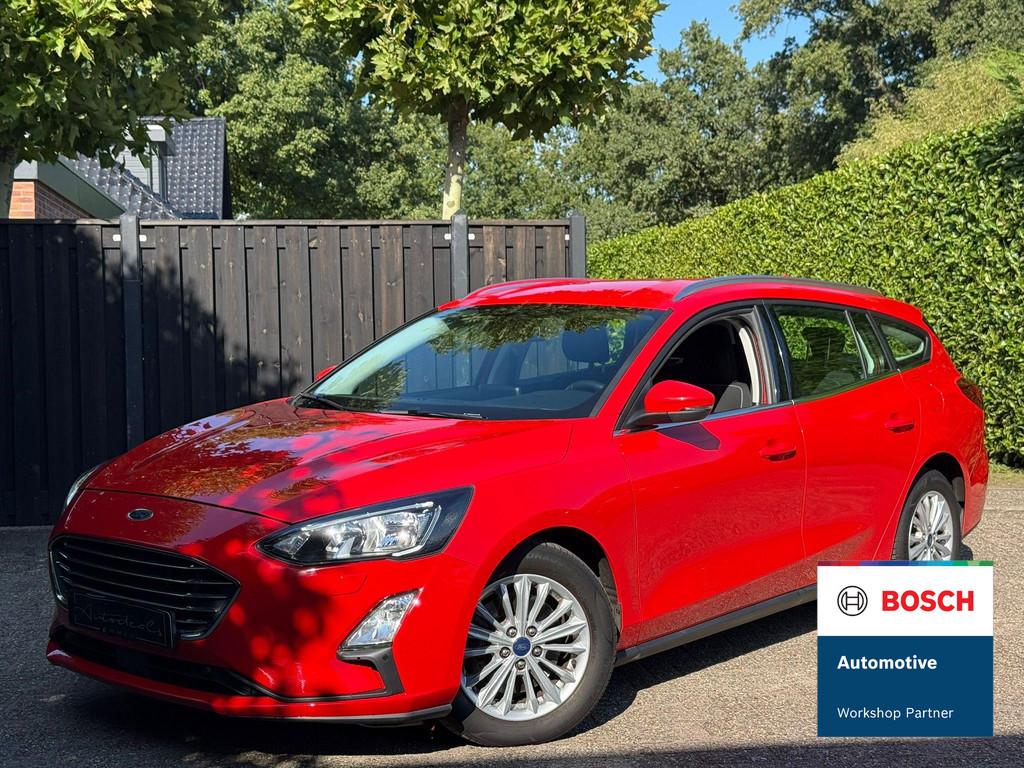 Ford Focus Wagon 1.0 EcoBoost Titanium Business, Gebruikt, Euro 6, 3 cilinders, LED verlichting