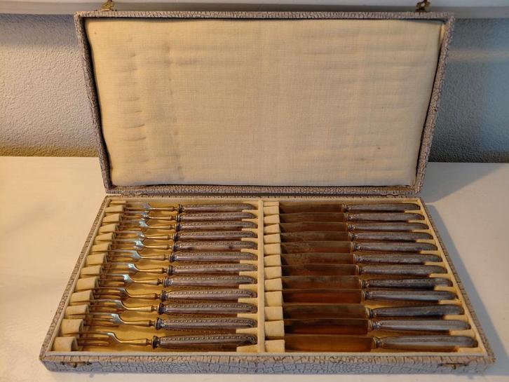 Antiek Zilver bestekset, vorken en messen in perfecte staat!, Antiek en Kunst, Antiek | Bestek, Ophalen of Verzenden