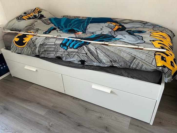 IKEA Brimnes bed wit met lades en lattenbodems, Huis en Inrichting, Slaapkamer | Bedden, Zo goed als nieuw, Eenpersoons, 80 cm
