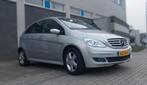 Mercedes-Benz B-Klasse Luxe uitvoering  Airco  PDC, Auto's, Mercedes-Benz, Voorwielaandrijving, 400 kg, Leder en Stof, Origineel Nederlands