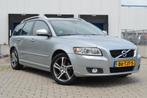Volvo V50 1.6 D2 S/S Limited Edition Leer Navi PDC NAP APK!, Auto's, Voorwielaandrijving, Euro 5, Gebruikt, Beige