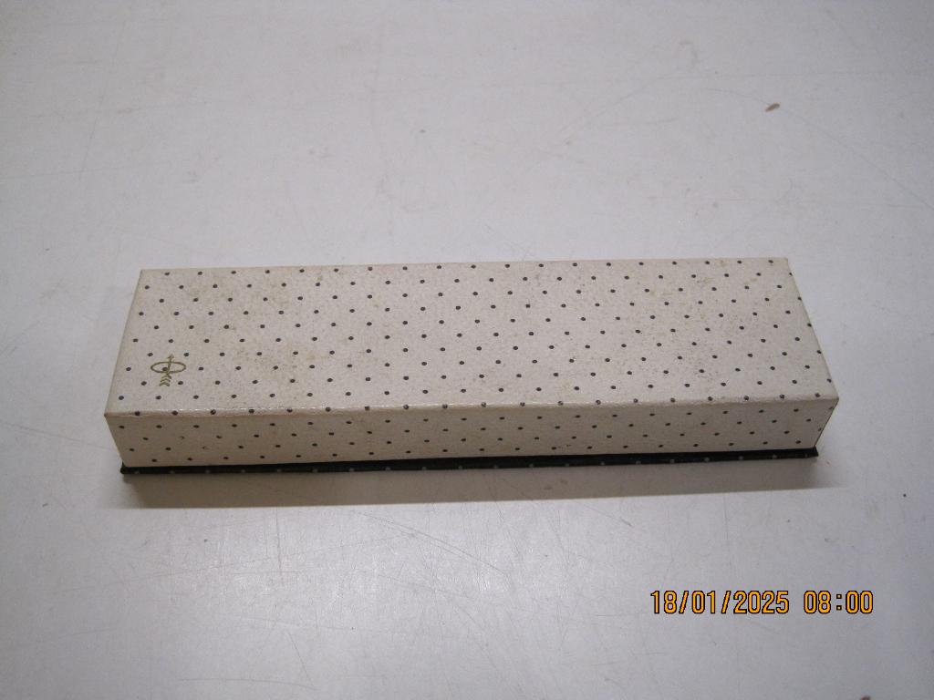 parker L4 doosje 16/4,5/2 cm nette staat vintage (330), Verzamelen, Pennenverzamelingen, Gebruikt, Parker, Overige typen, Met doosje