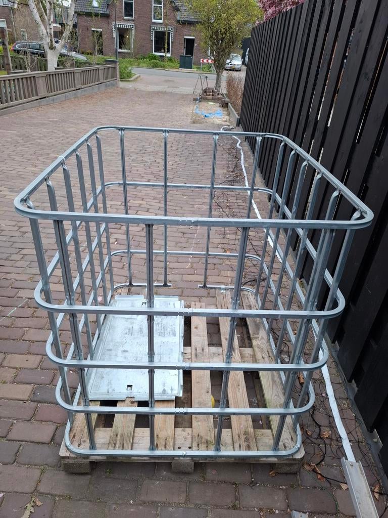 Metalen IBC-kooi voor opslag of transport, Gebruikt, 100 cm of meer, 60 cm of meer, Bak of Kist