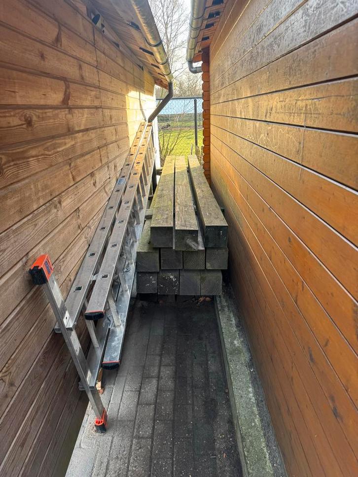 Douglas palen 15x15 cm - diverse lengtes, Doe-het-zelf en Verbouw, Hout en Planken, Gebruikt, Balk, Overige houtsoorten, 300 cm of meer