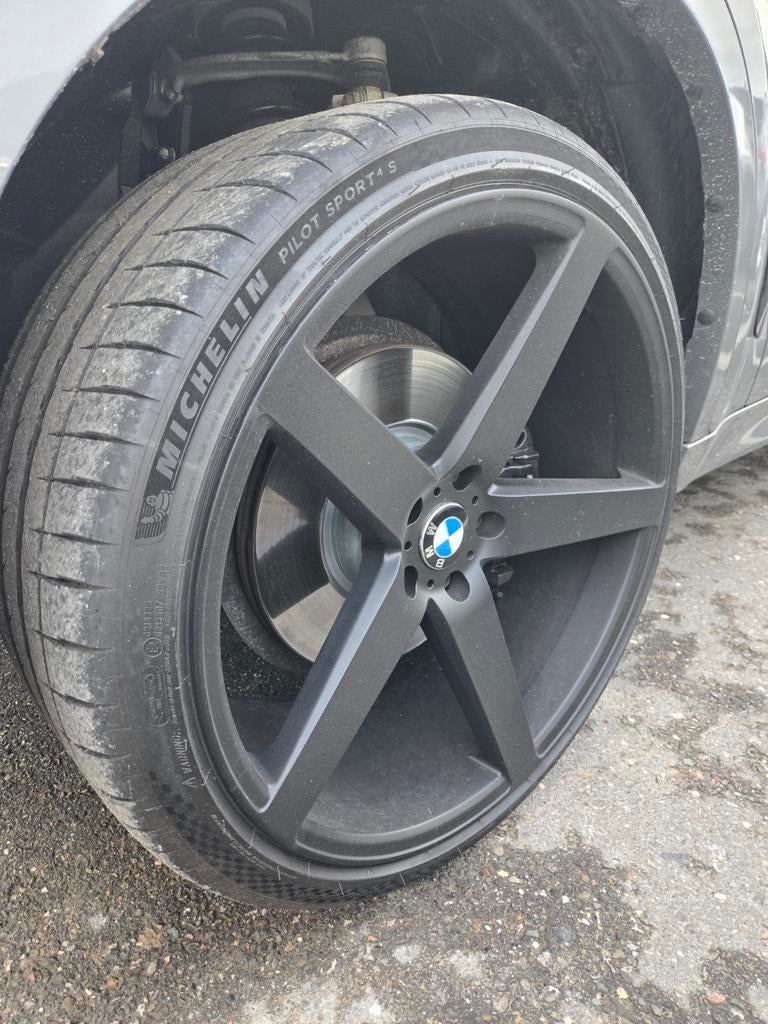 Bmw x5 of x6 22 inch velgen, Auto-onderdelen, Banden en Velgen, Ophalen, 285 mm, Overige maten, Band(en)