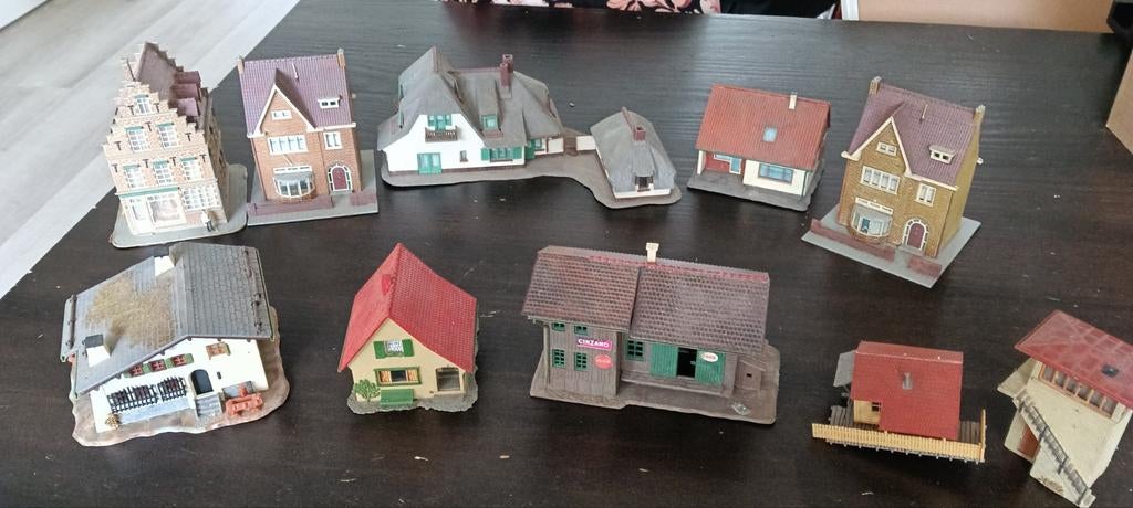 Kibri en Faller modelbouw huisjes, Ophalen of Verzenden, Gebruikt, 1:50 tot 1:144