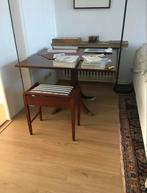 Klassieke Mahonie Tafel - Elegant en Compact, Huis en Inrichting, Tafels | Eettafels, Ophalen, Gebruikt, 100 tot 150 cm, Tot twee personen