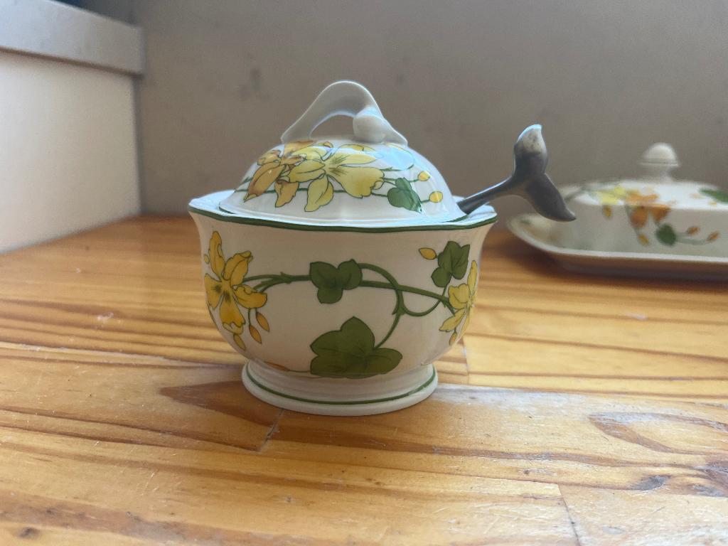 Villeroy en Boch Geranium suikerpotje, Overige typen, Ophalen of Verzenden, Zo goed als nieuw, Overige stijlen