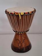 Mooie handgemaakte djembe - Afrikaanse trommel, Muziek en Instrumenten, Percussie, Ophalen of Verzenden, Zo goed als nieuw, Trommel