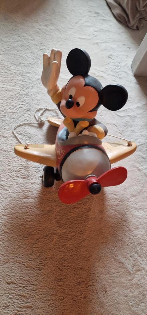 Origineel Mickey Mouse in Vliegtuig hang beeld., Verzamelen, Disney, Zo goed als nieuw, Beeldje of Figuurtje, Mickey Mouse, Ophalen