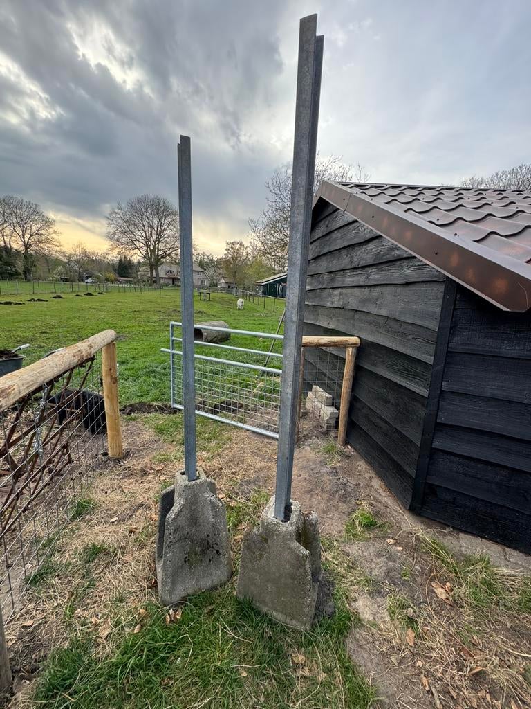 Gegalvaniseerde staanders, Tuin en Terras, Tuinhekken en Hekwerk, Ophalen, Gebruikt, IJzer