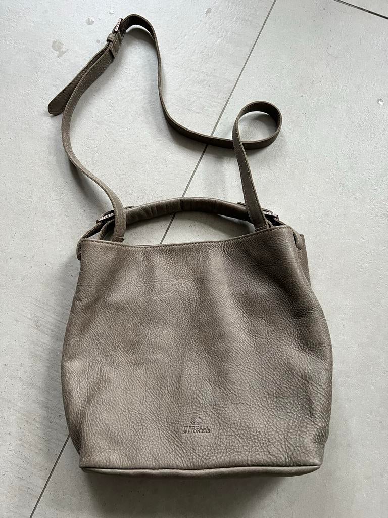 Fred de la Bretoniere Leren Tas, Sieraden, Tassen en Uiterlijk, Tassen | Damestassen, Ophalen, Zo goed als nieuw, Grijs, Schoudertasje