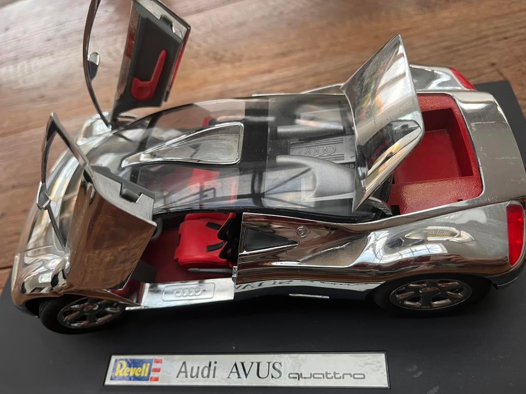 Revell Audi AVUS Quattro, Ophalen of Verzenden, Zo goed als nieuw, Revell
