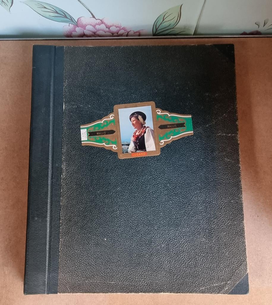 Vintage sigarenbandjes album met collectie, Verzamelen, Ophalen of Verzenden, Gebruikt