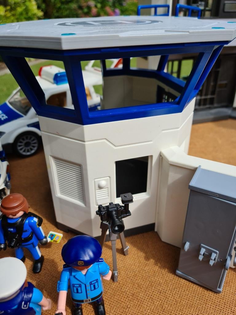 Politie bureau, moter, popjes en auto, Kinderen en Baby's, Speelgoed | Playmobil, Ophalen of Verzenden